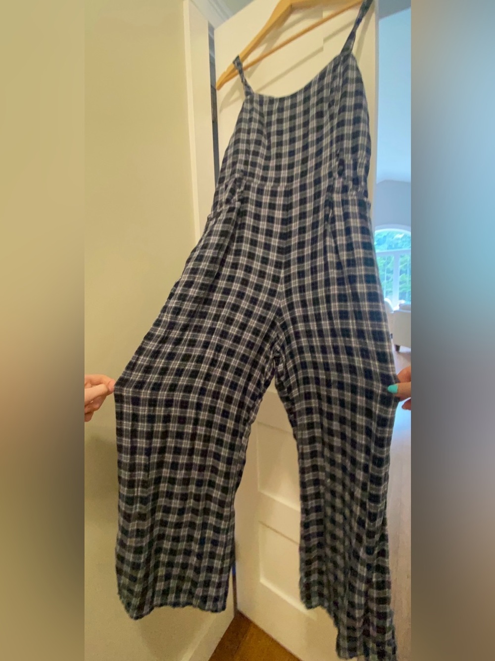 Hollister Navy White Plaid Romper Flare Wide Leg Soft Comfy Lightweight Size L - Picture 2 of 12